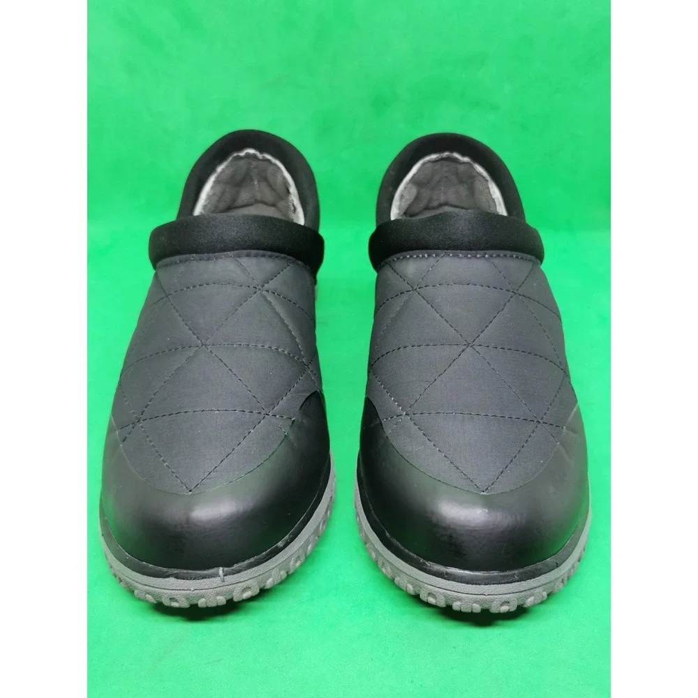 LL Bean Ultralight PrimaLoft Slip-On Shoes Women's Size 9 M Black Waterproof